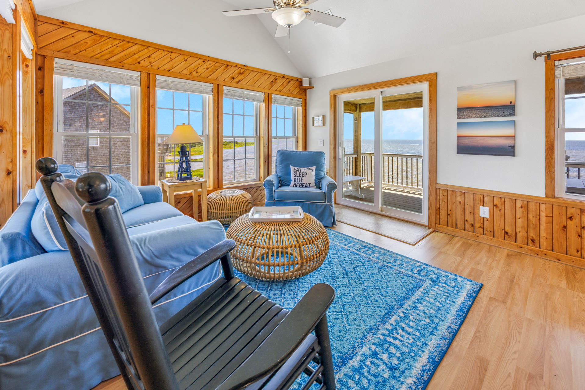 Surf Or Sound Realty 896 Sound Effect Sitting Area 2