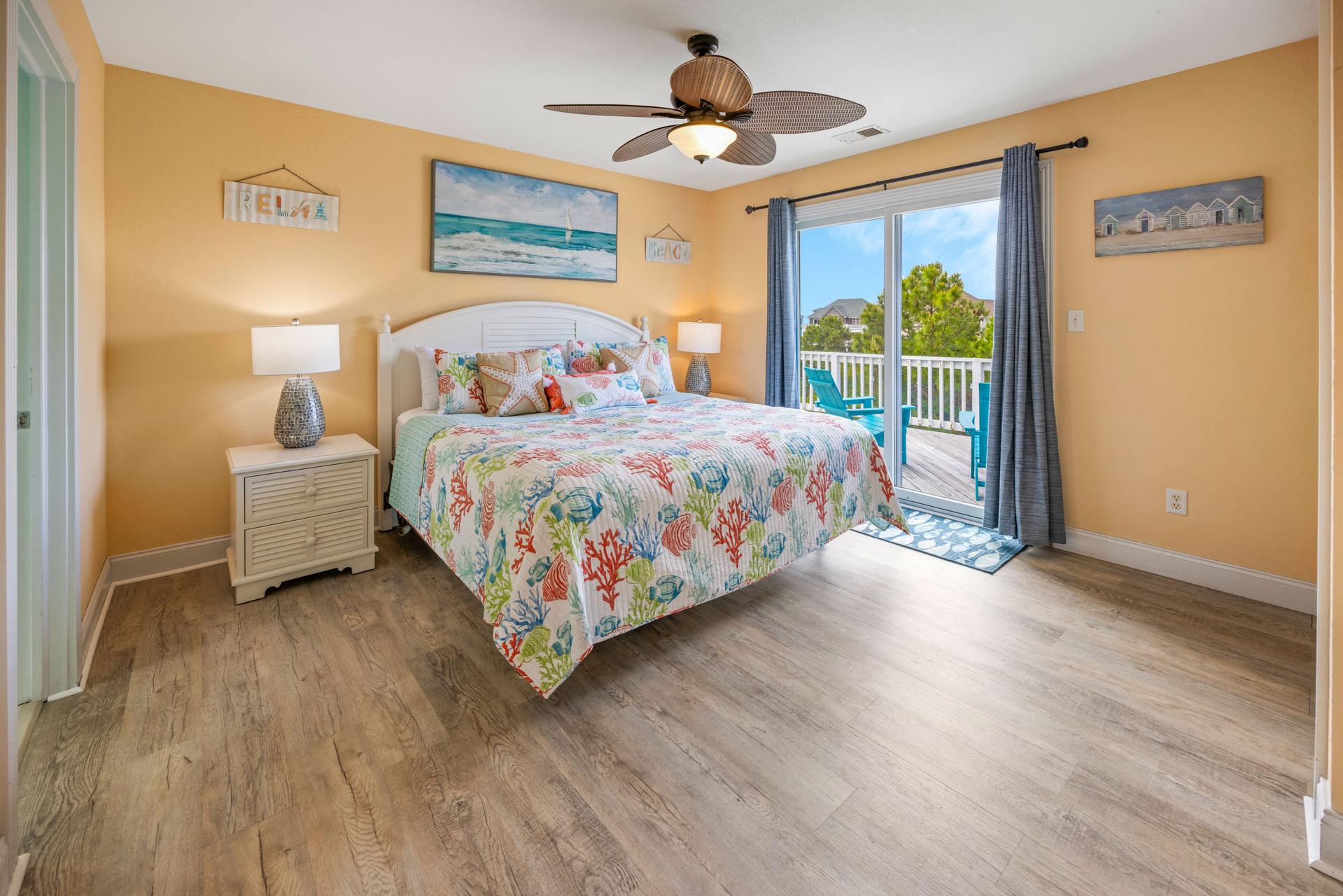 Surf Or Sound Realty 452 Isle Be Breezy Bedroom 1 1