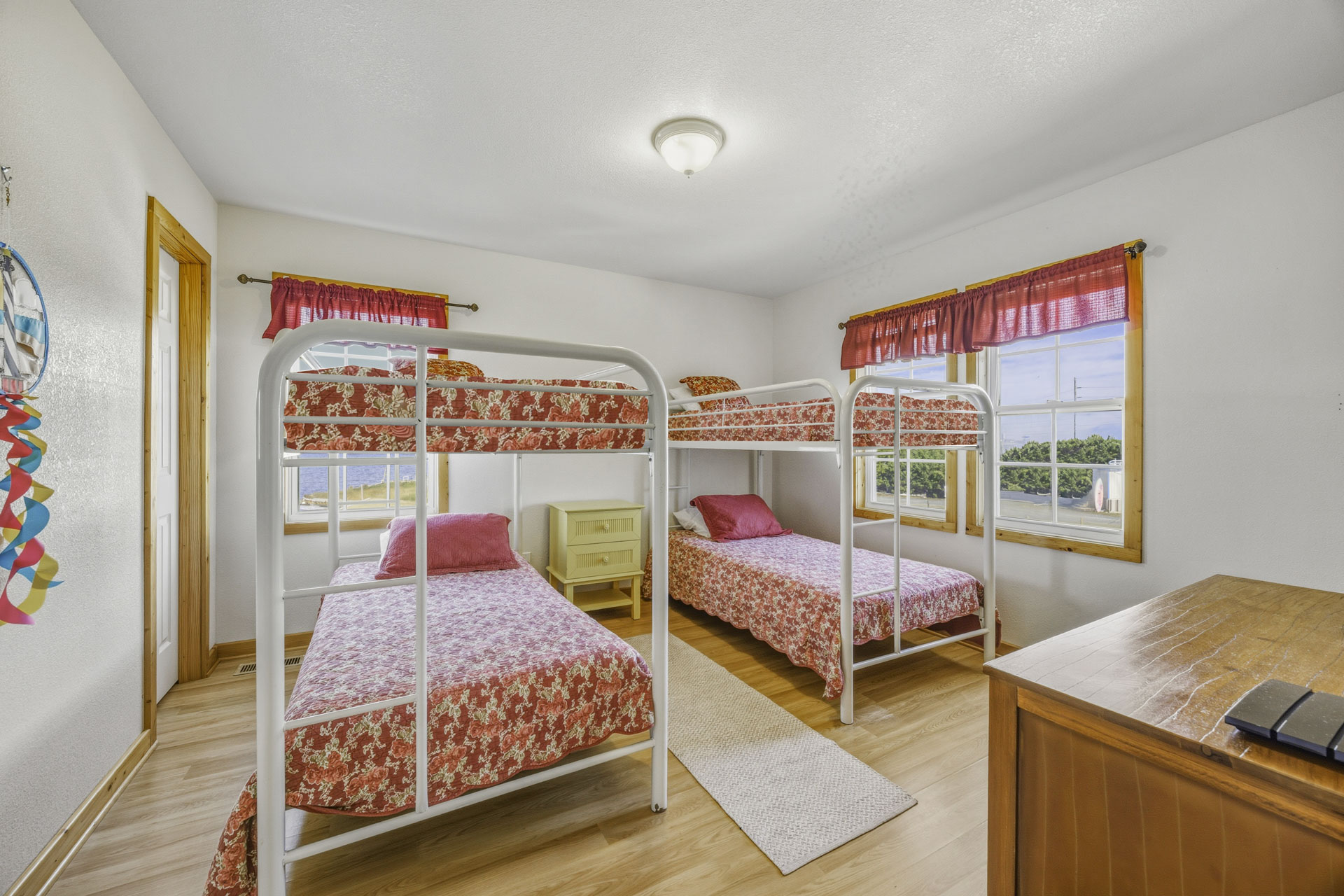 Surf Or Sound Realty 1047 LV 2 Kite Bedroom 5