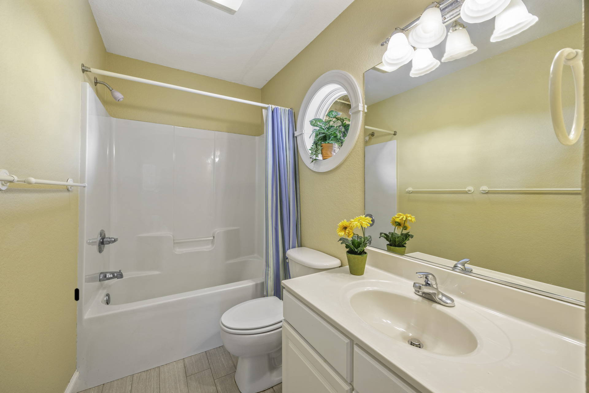 Surf Or Sound Realty 264 Splish Splash Bedroom 5 2