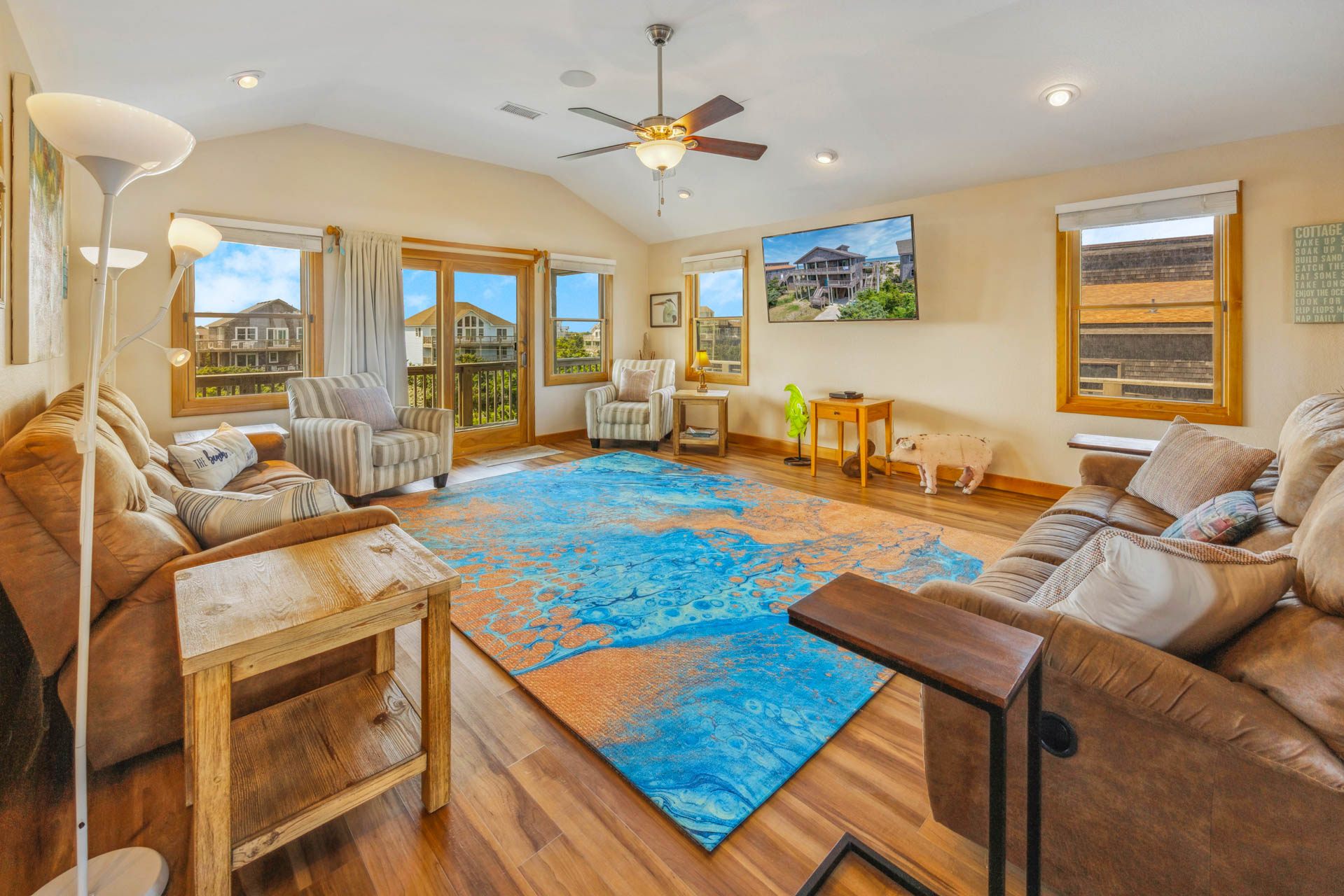 Surf Or Sound Realty 831 Avon Surf Great Room 1