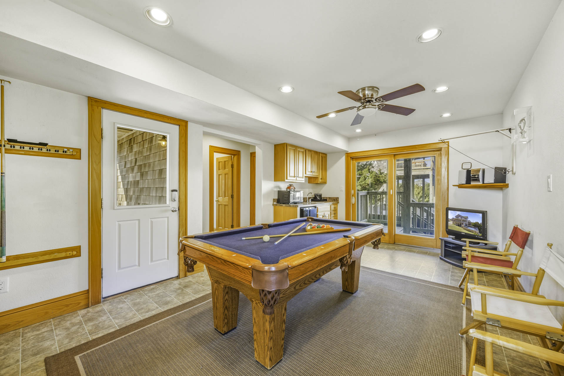 Surf Or Sound Realty 902 Triple Fins Game Room 2