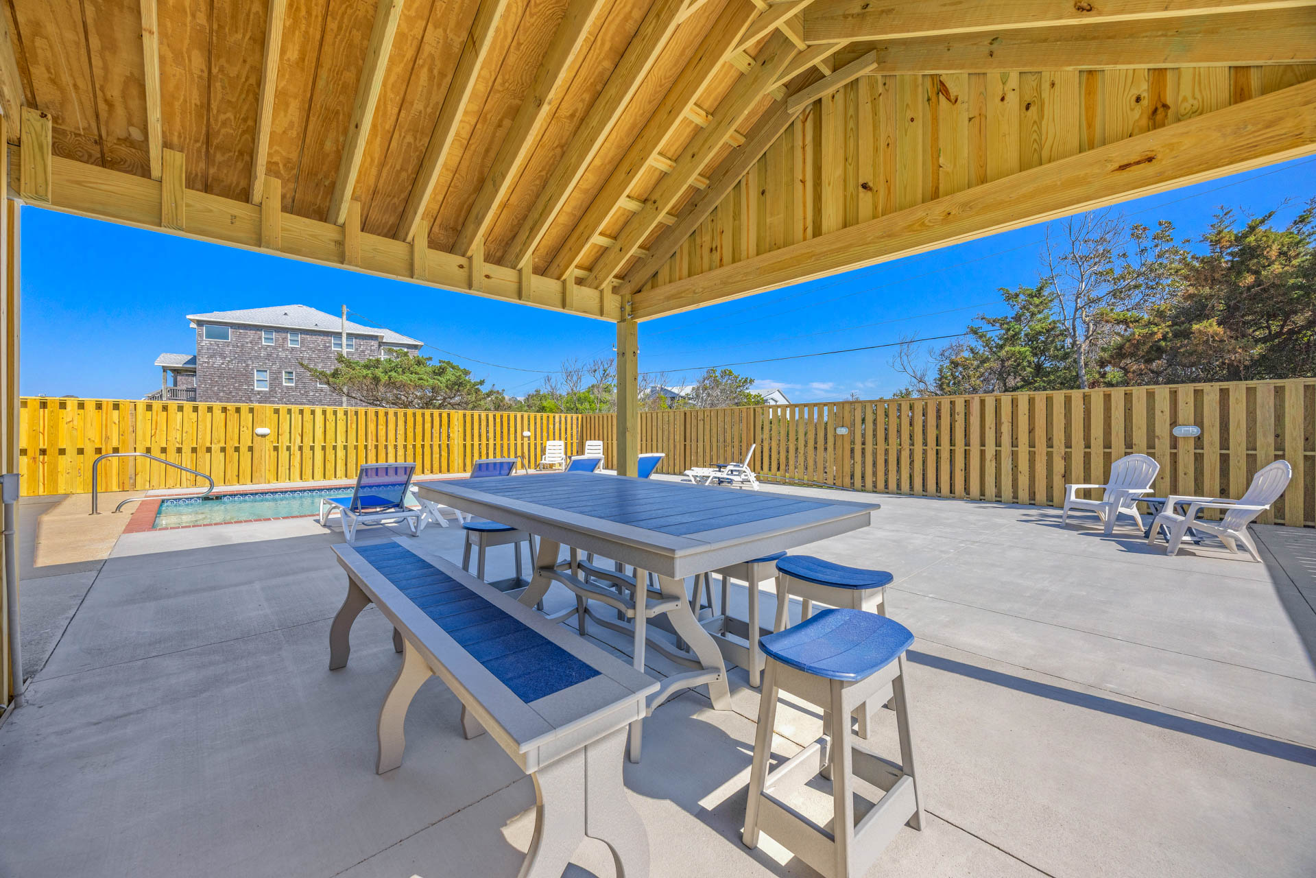 Surf Or Sound Realty 928 Surfs Up Rodanthe Pool Area 4