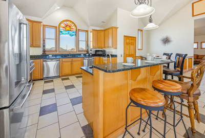 Surf Or Sound Realty 925 Southern Sol Kitchen 1