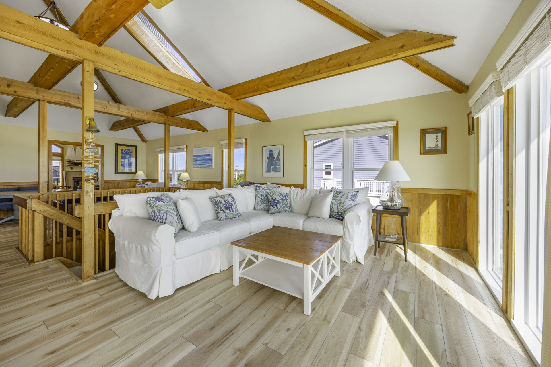 Surf Or Sound Realty 1205 1 To Sea Great Room 2