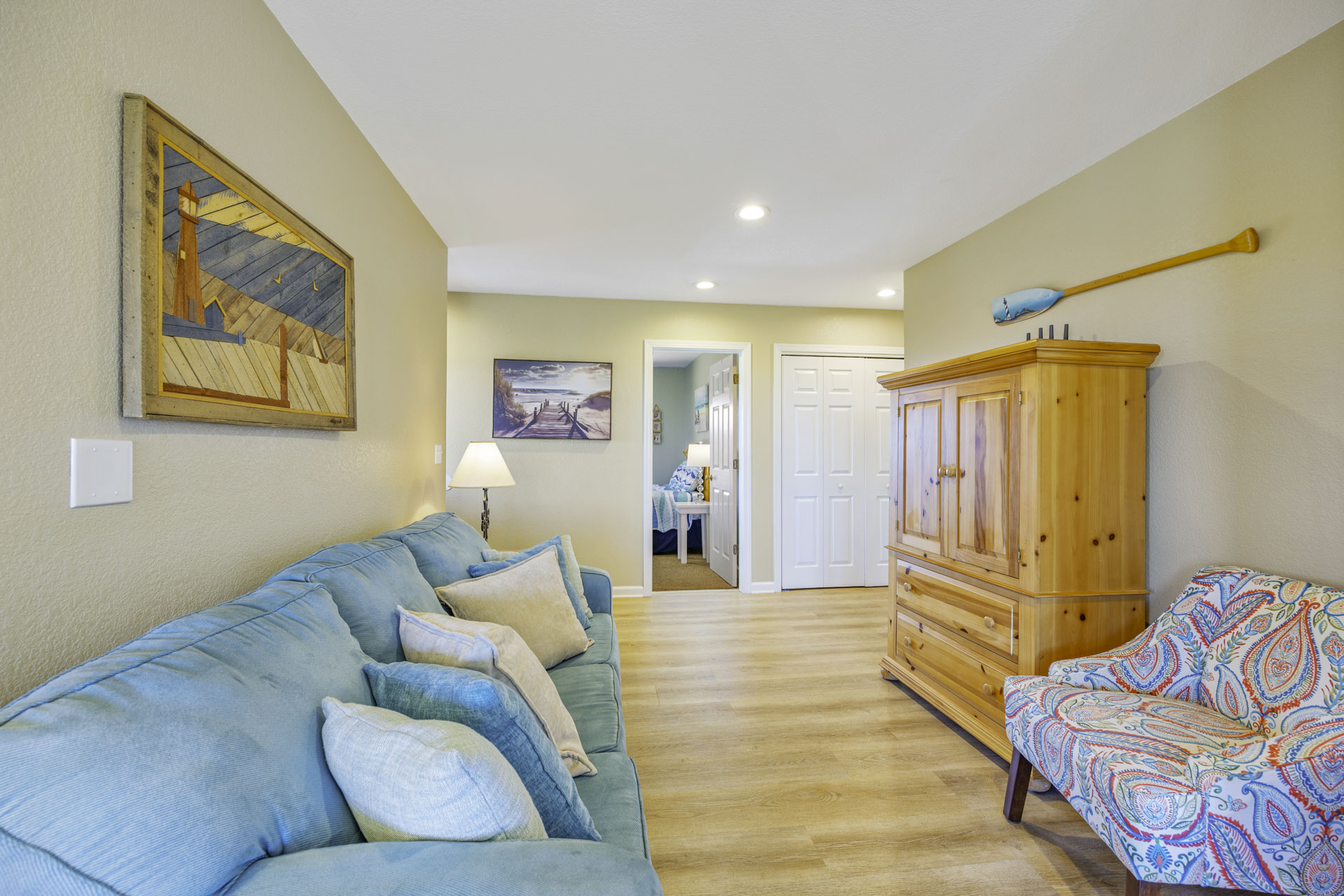 Surf Or Sound Realty 967 Sailor's Delight Sitting Room 2