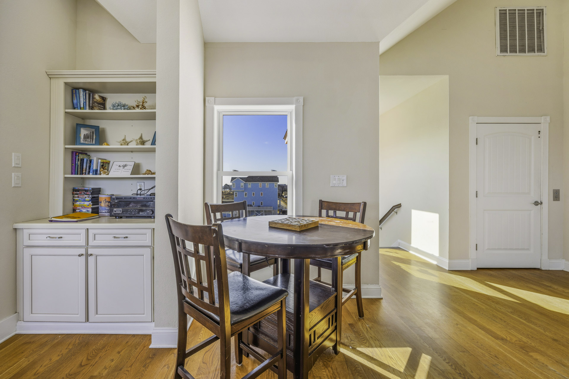 Surf Or Sound Realty 575 Rodanthe Paradise Dining Area 1