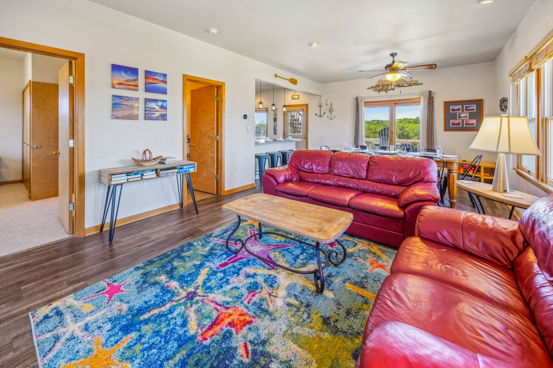 Surf Or Sound Realty 623 Castn Crew Great Room 4