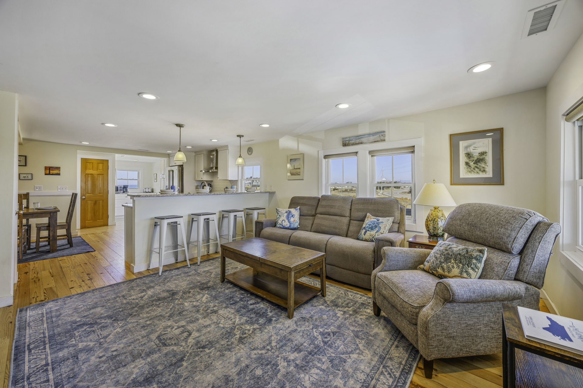 Surf Or Sound Realty 940 Bubba's Last Resort Great Room 3