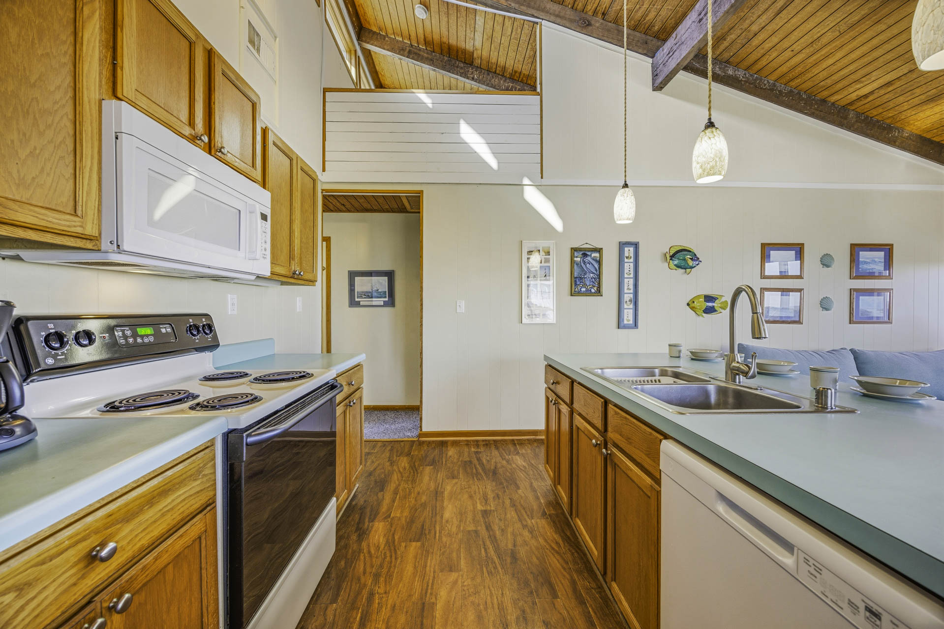 Surf Or Sound Realty 861 Kinnakeet Retreat Kitchen 5 2