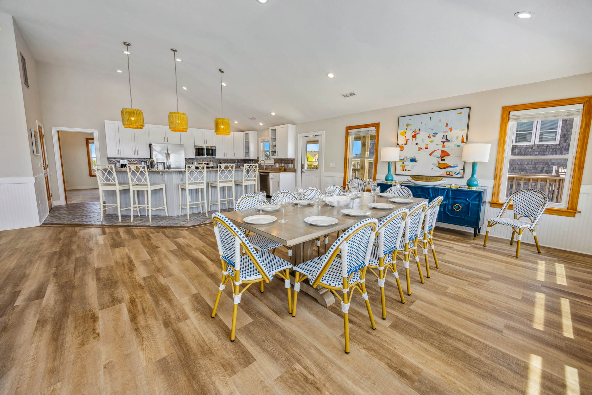 Surf Or Sound Realty 1065 Shorehouse Dining Area 4