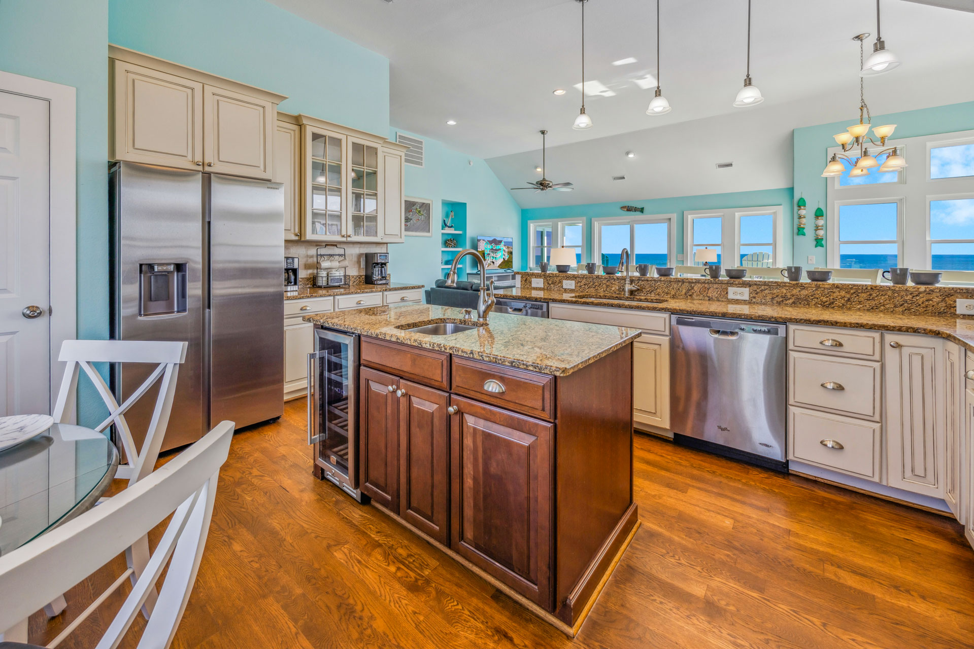 Surf Or Sound Realty 867 Caribbean Paradise Kitchen 4