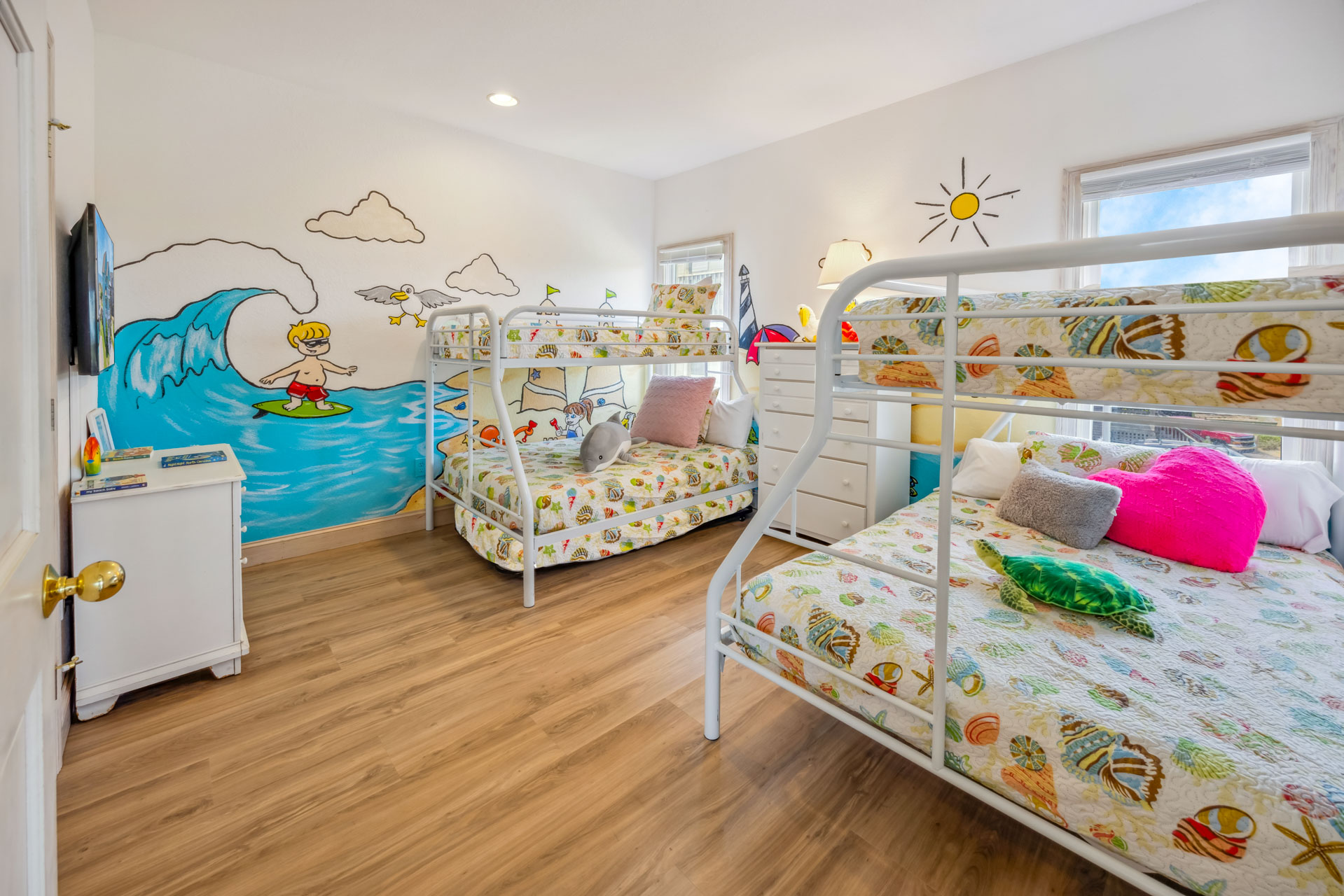 Surf Or Sound Realty 1130 Beach Babies Bedroom 4