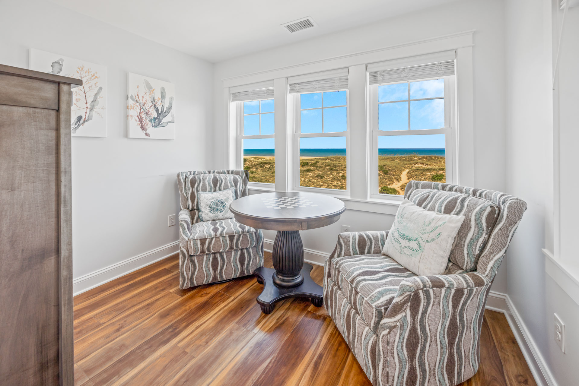 Surf Or Sound Realty 990 Dawn Treader Bedroom 1 3