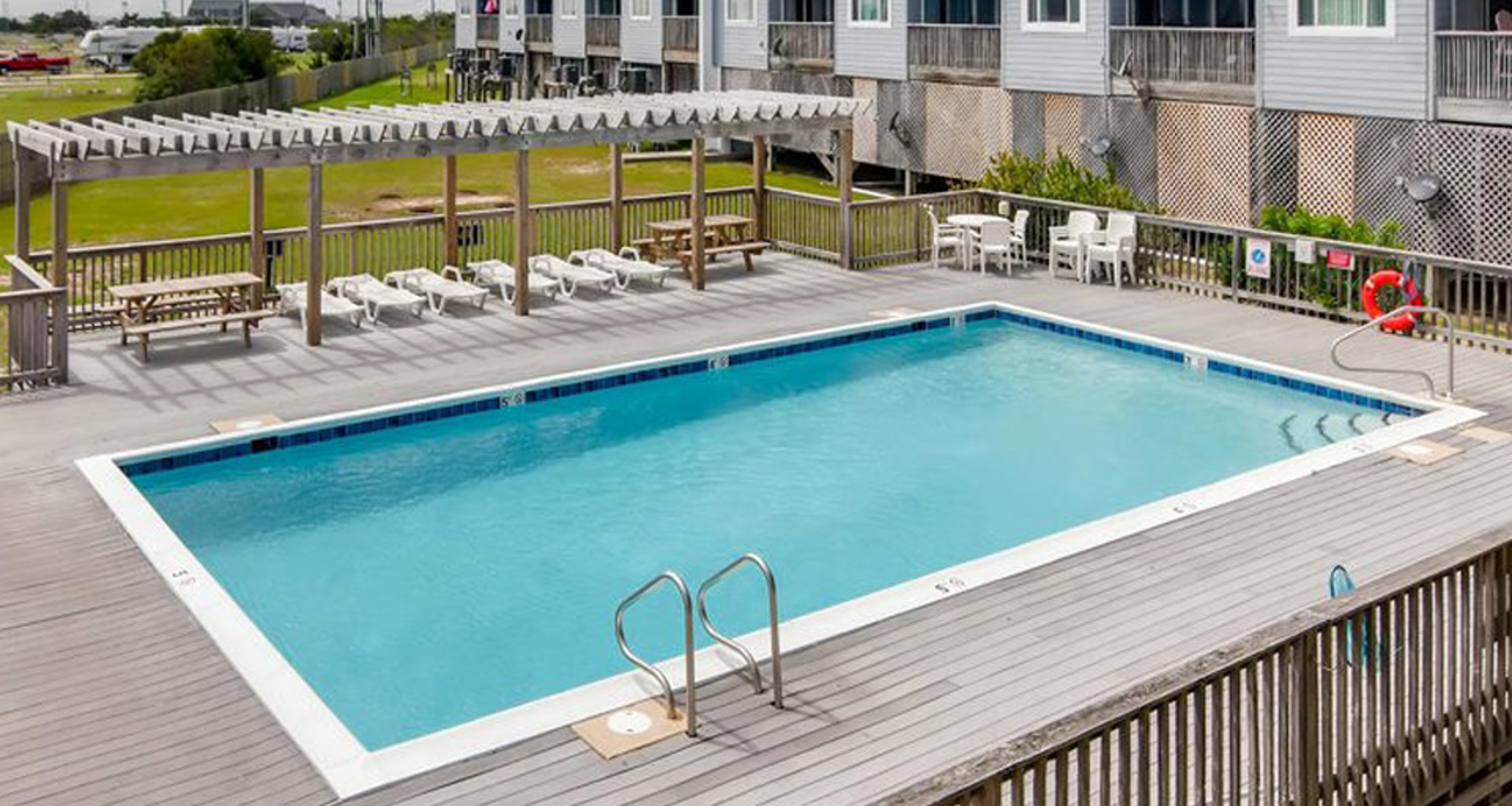 Communities Resort Rodanthe Pool Box 960X600