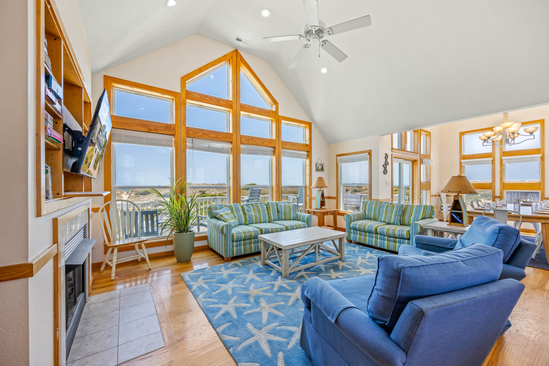 Surf Or Sound Realty 1030 Salty Paws Great Room 1