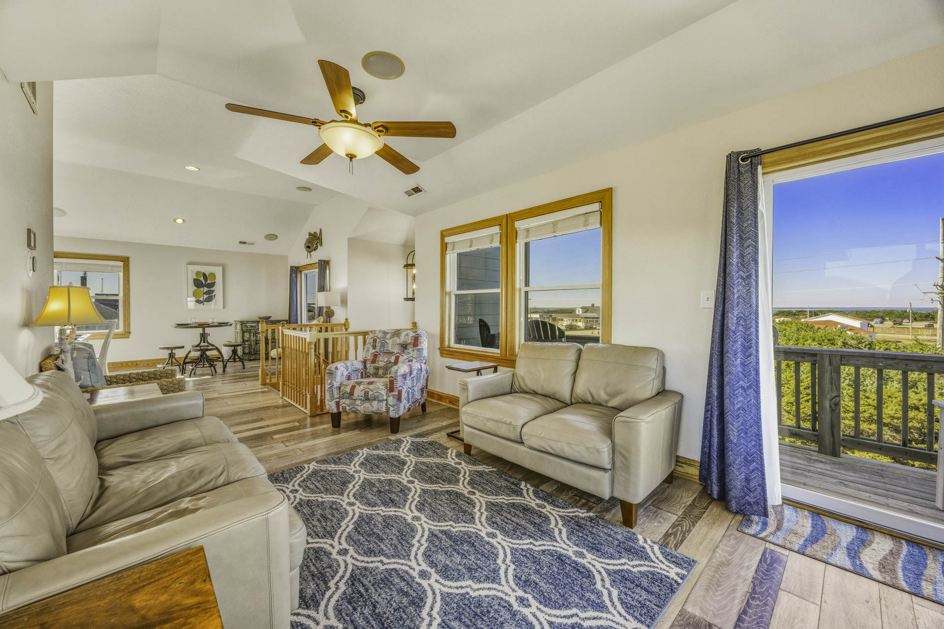 Surf Or Sound Realty 1233 High Tide Haven Great Room 4