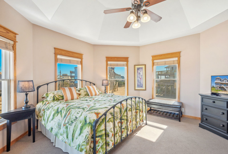 Marooned 893 Surf or Sound