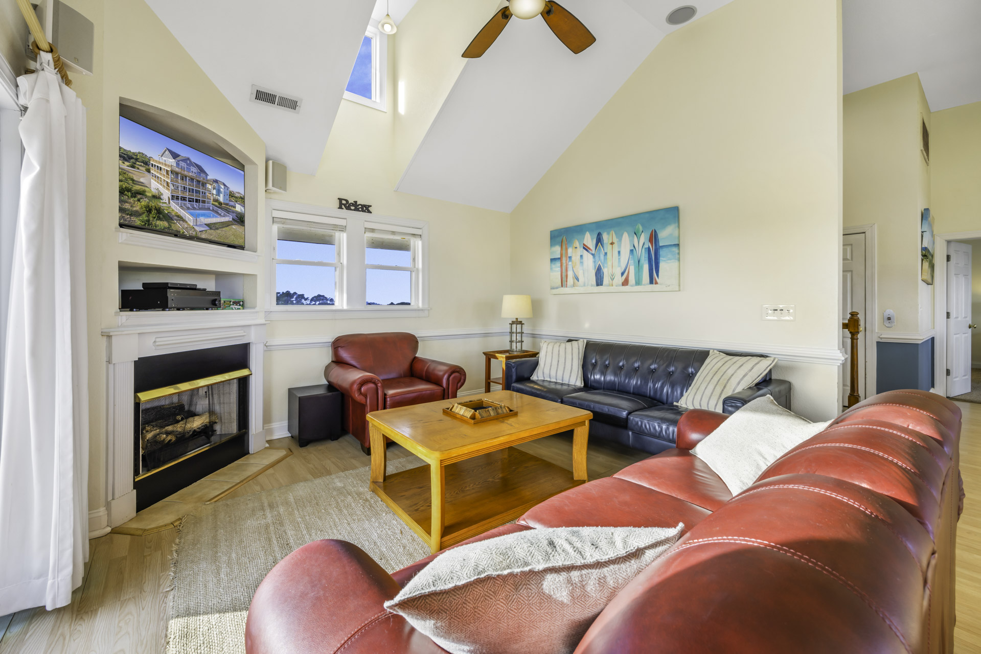 Surf Or Sound Realty 687 The Scotch Retreat Great Room 2