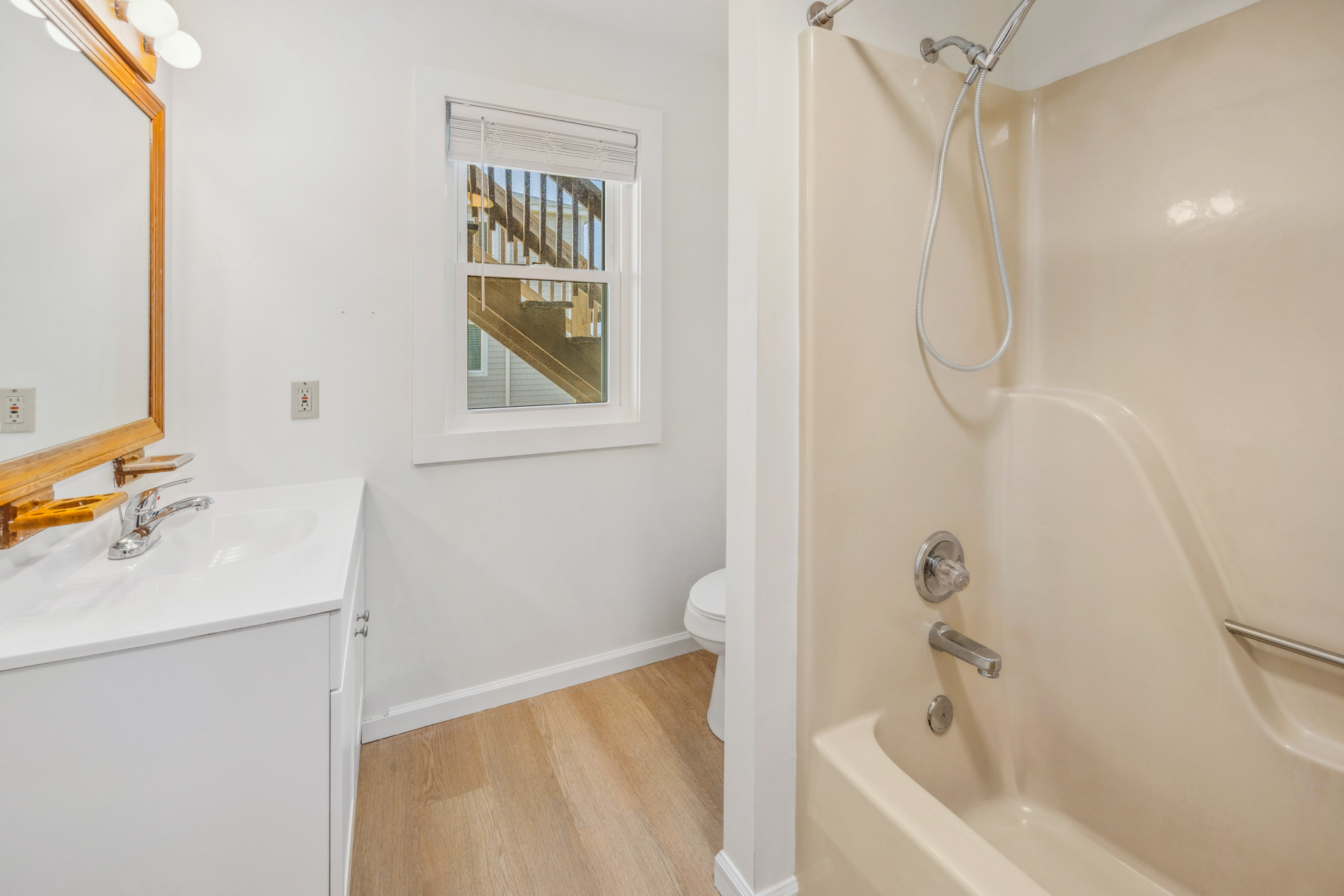 Surf Or Sound Realty 1214 Dream Gables Bedroom 4 3