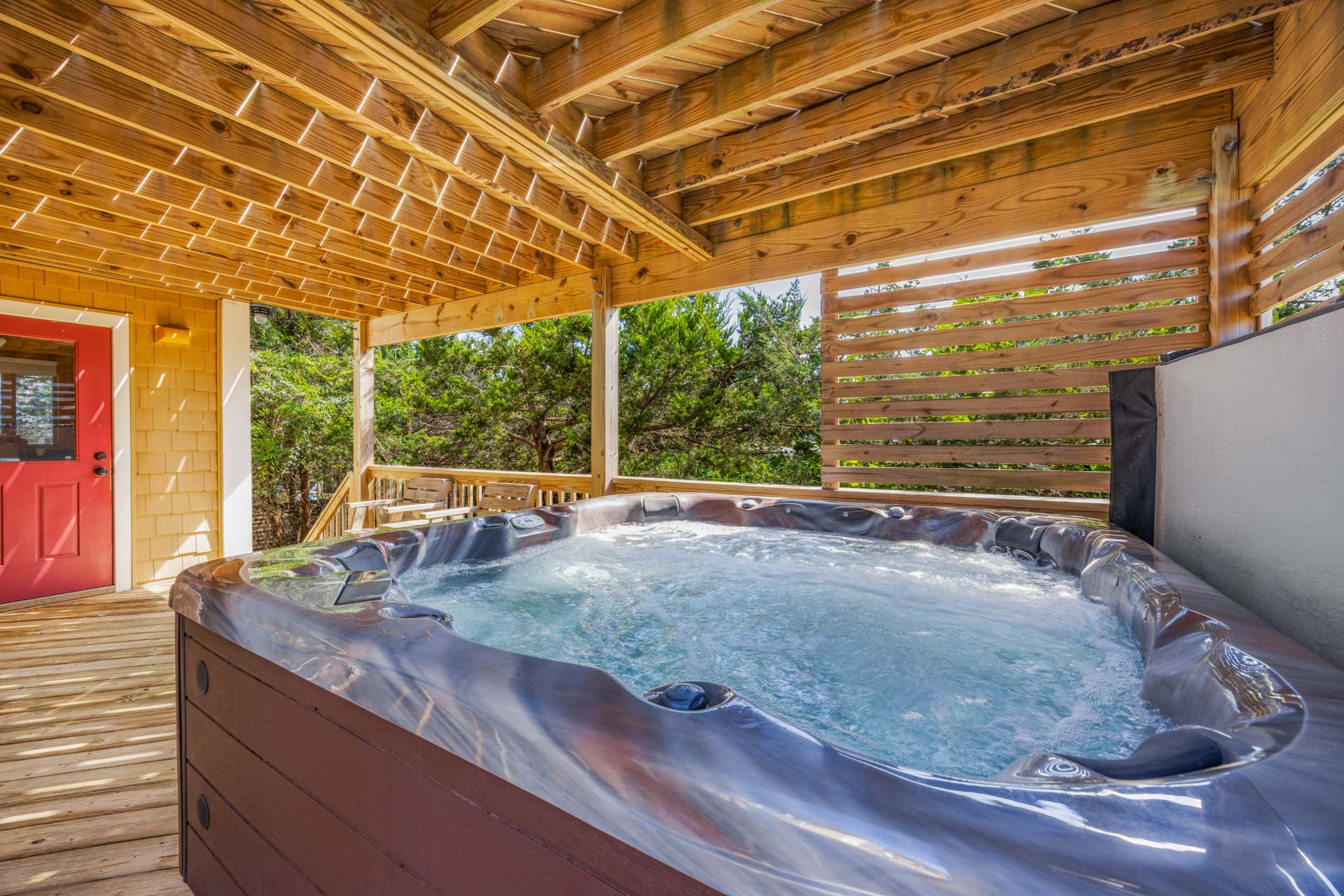 Surf Or Sound Realty 1258 Idle Minds Hot Tub 2