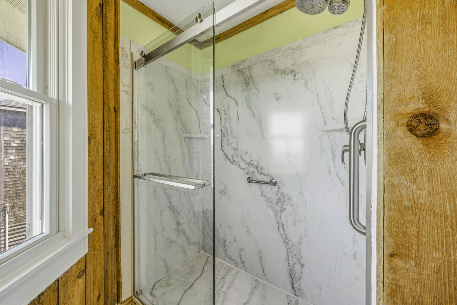 Surf Or Sound Realty 1222 Beachfront Bliss Bedroom 1 4