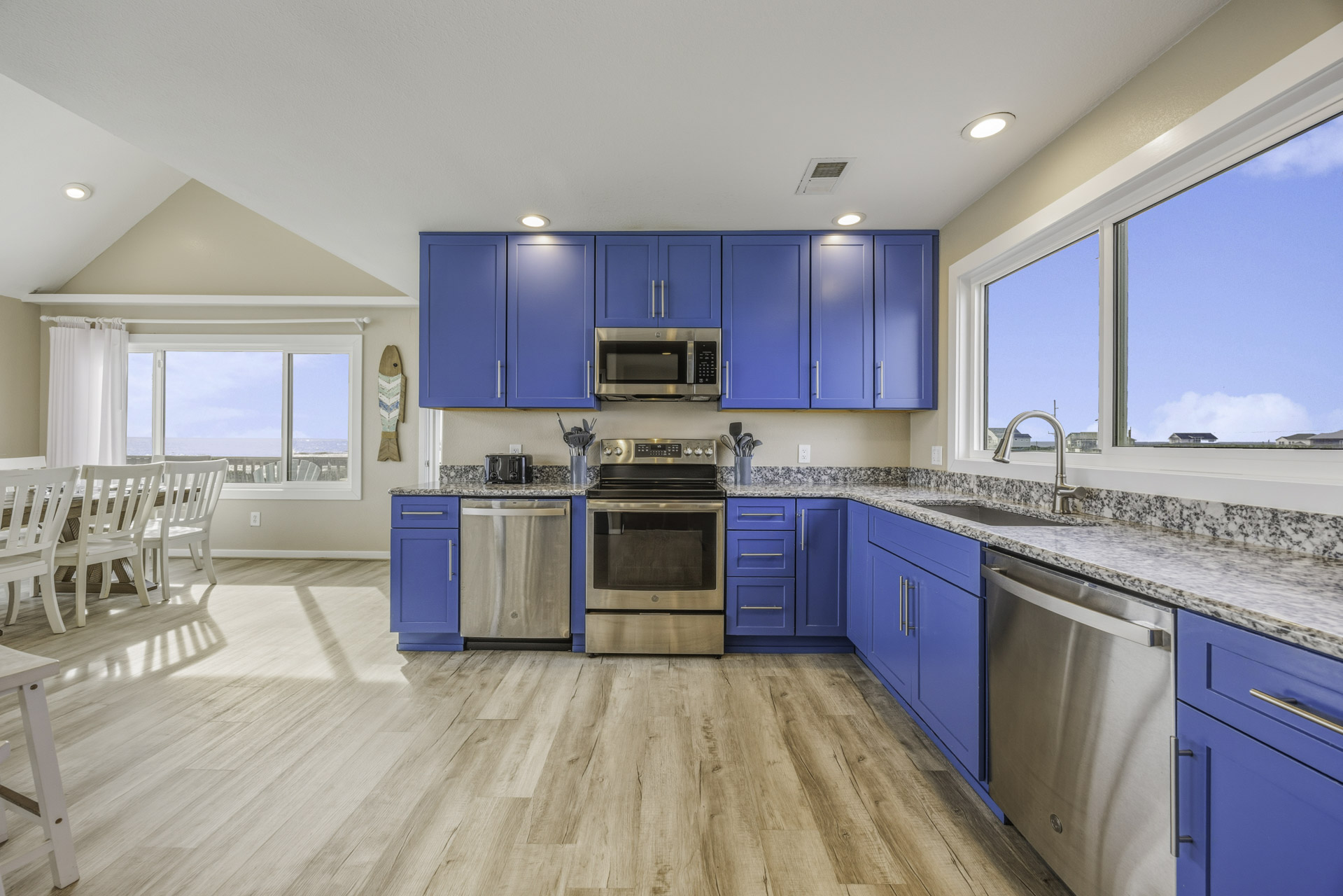 Surf Or Sound Realty 920 Leave Of Absence Kitchen 4