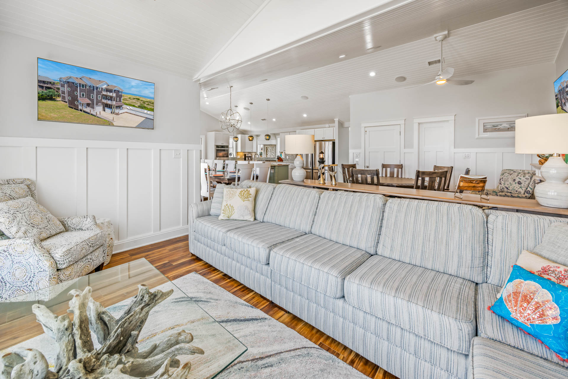 Surf Or Sound Realty 990 Dawn Treader Great Room 3