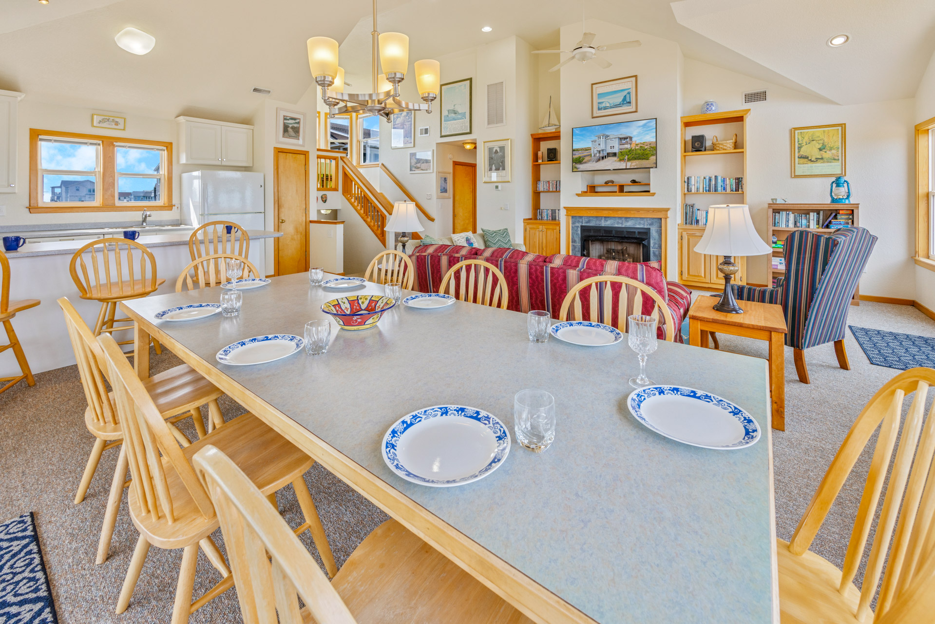 Surf Or Sound Realty 605 Intuition Dining Area 3