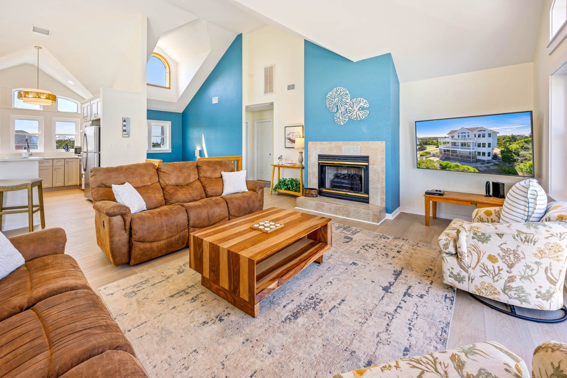 Surf Or Sound Realty 330 Legasea Great Room 4