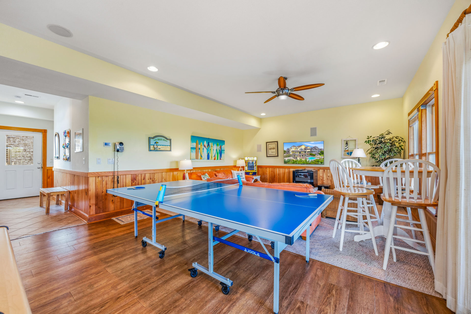 Surf Or Sound Realty 460 Freebird Game Room 3