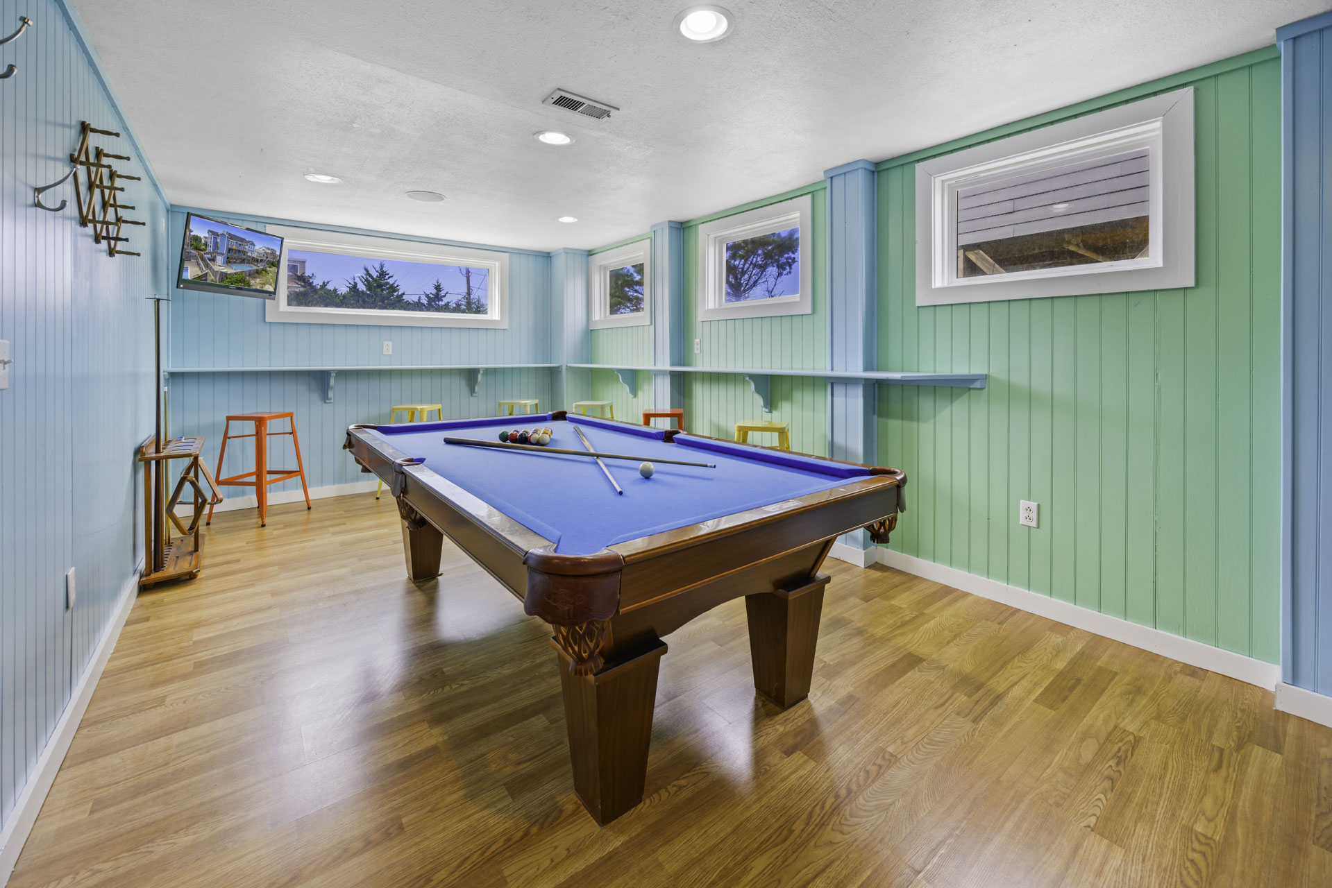 Surf Or Sound Realty 281 Paradise Found Game Room 1