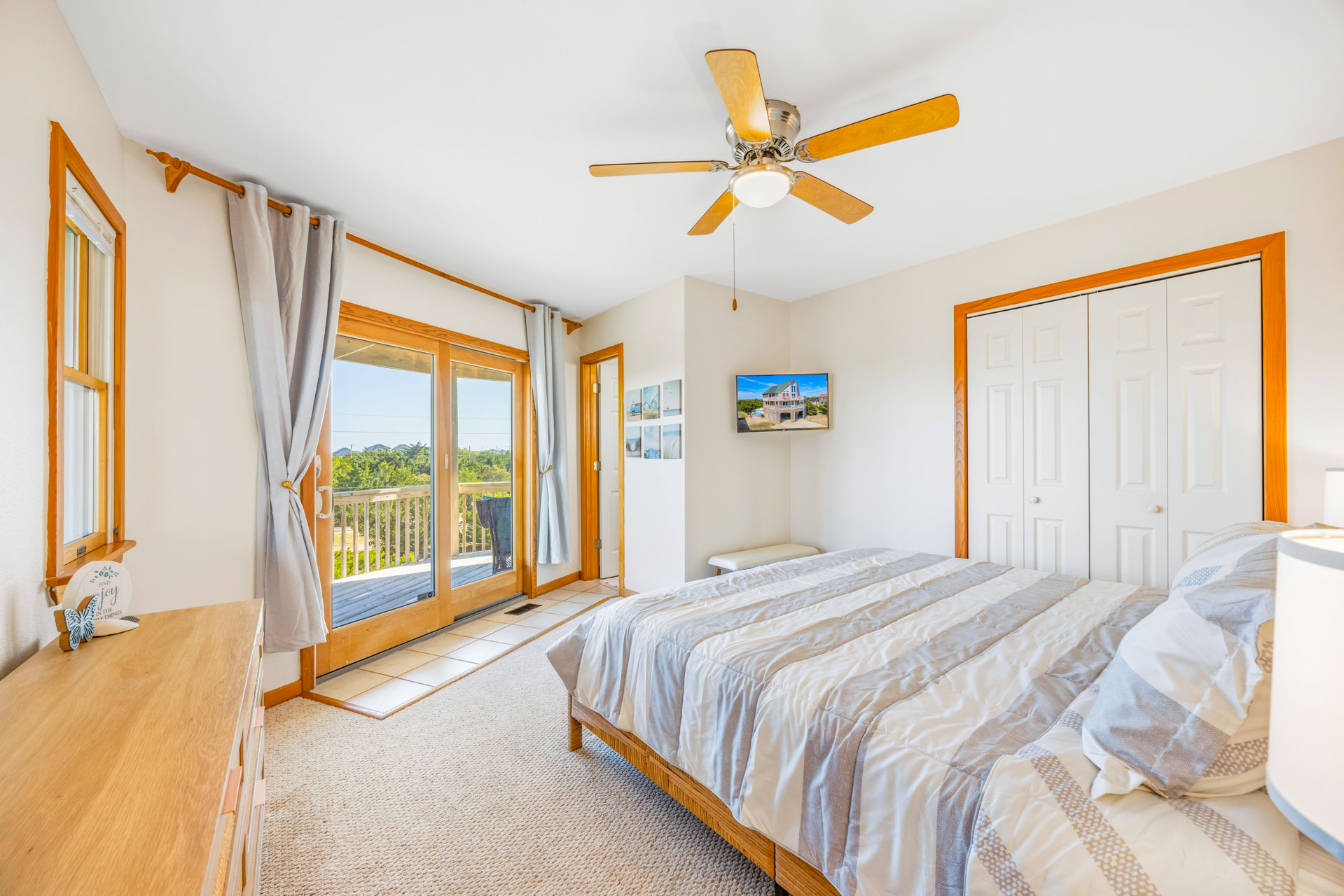 Surf Or Sound Realty 915 Smores And Shores Bedroom 2 1