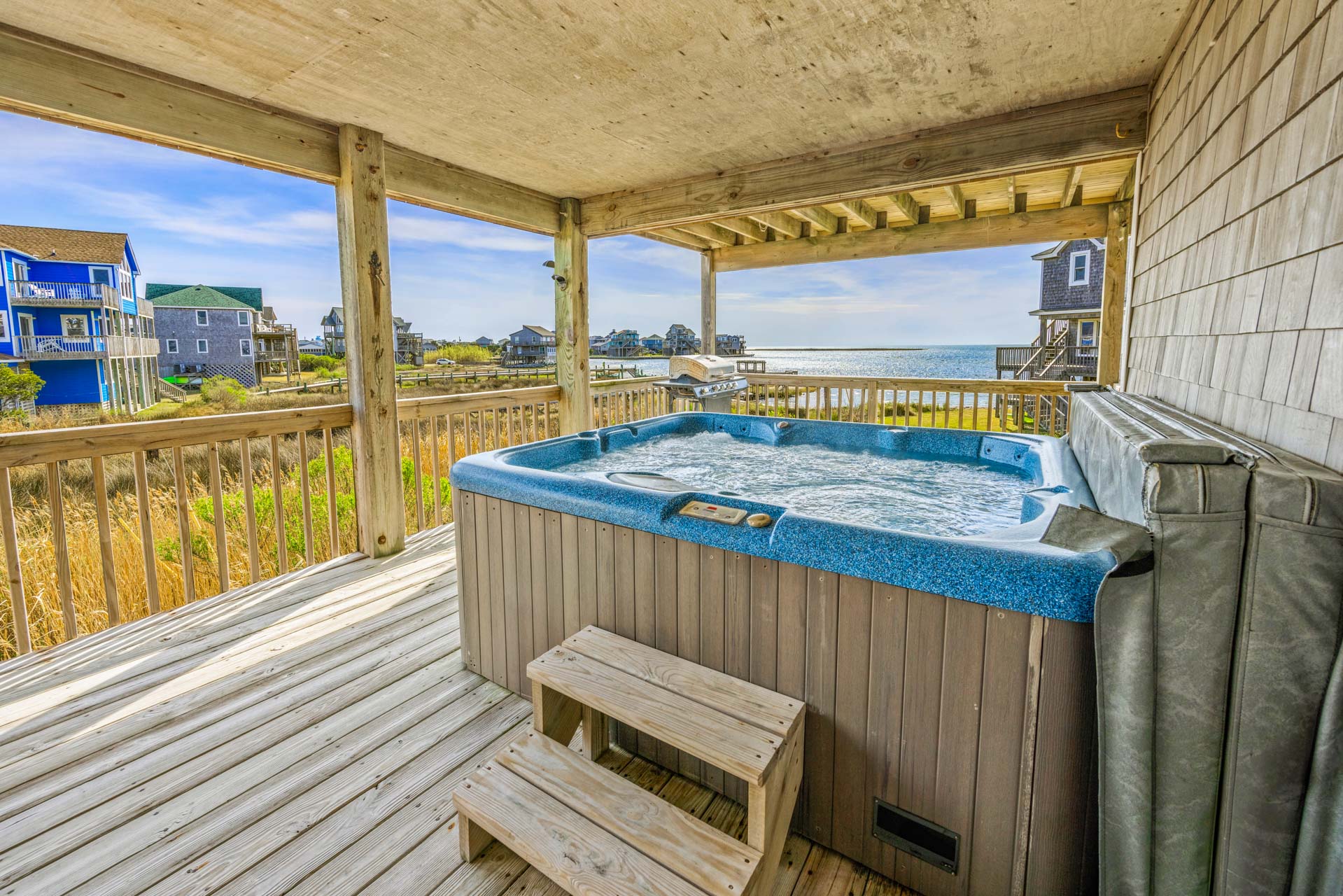 Surf Or Sound Realty 1011 Island Attitude Hot Tub 2