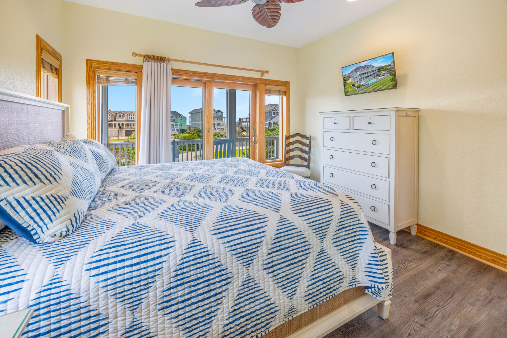 Surf Or Sound Realty 1067 Carolina Bliss Bedroom 6 2