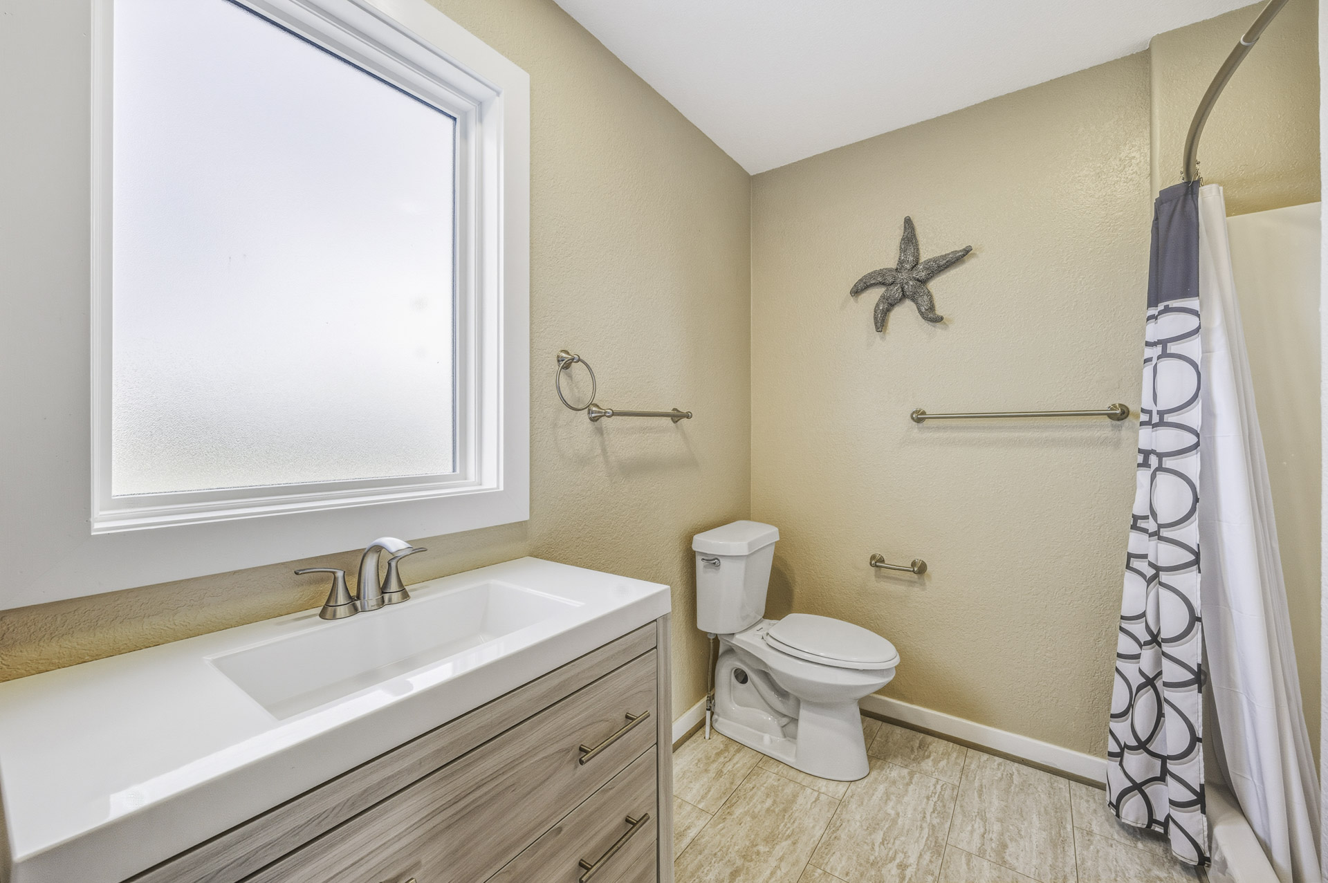 Surf Or Sound Realty 920 Leave Of Absence Bedroom 3 3