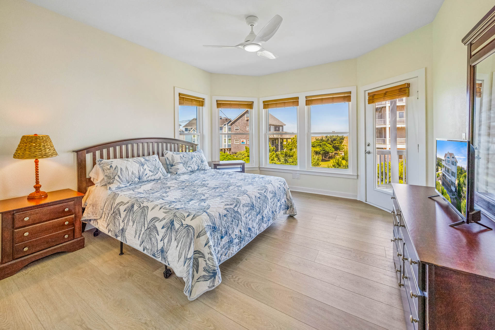 Surf Or Sound Realty 330 Legasea Bedroom 3 1