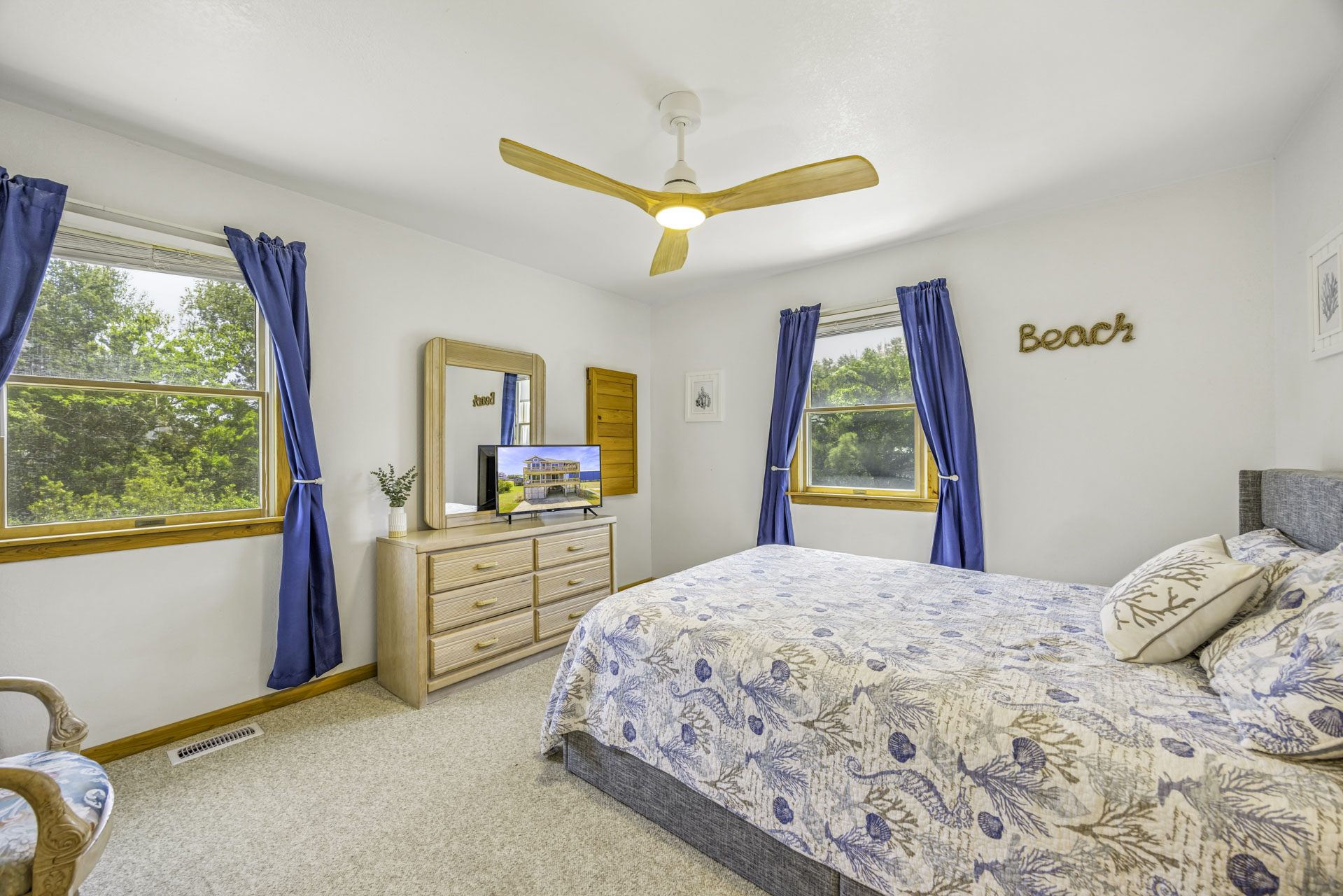 Surf Or Sound Realty 1244 Lokey Livin Bedroom 2 1