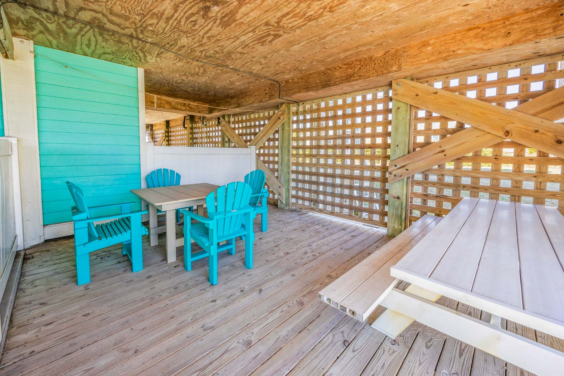 Surf Or Sound Realty 867 Caribbean Paradise Patio 2