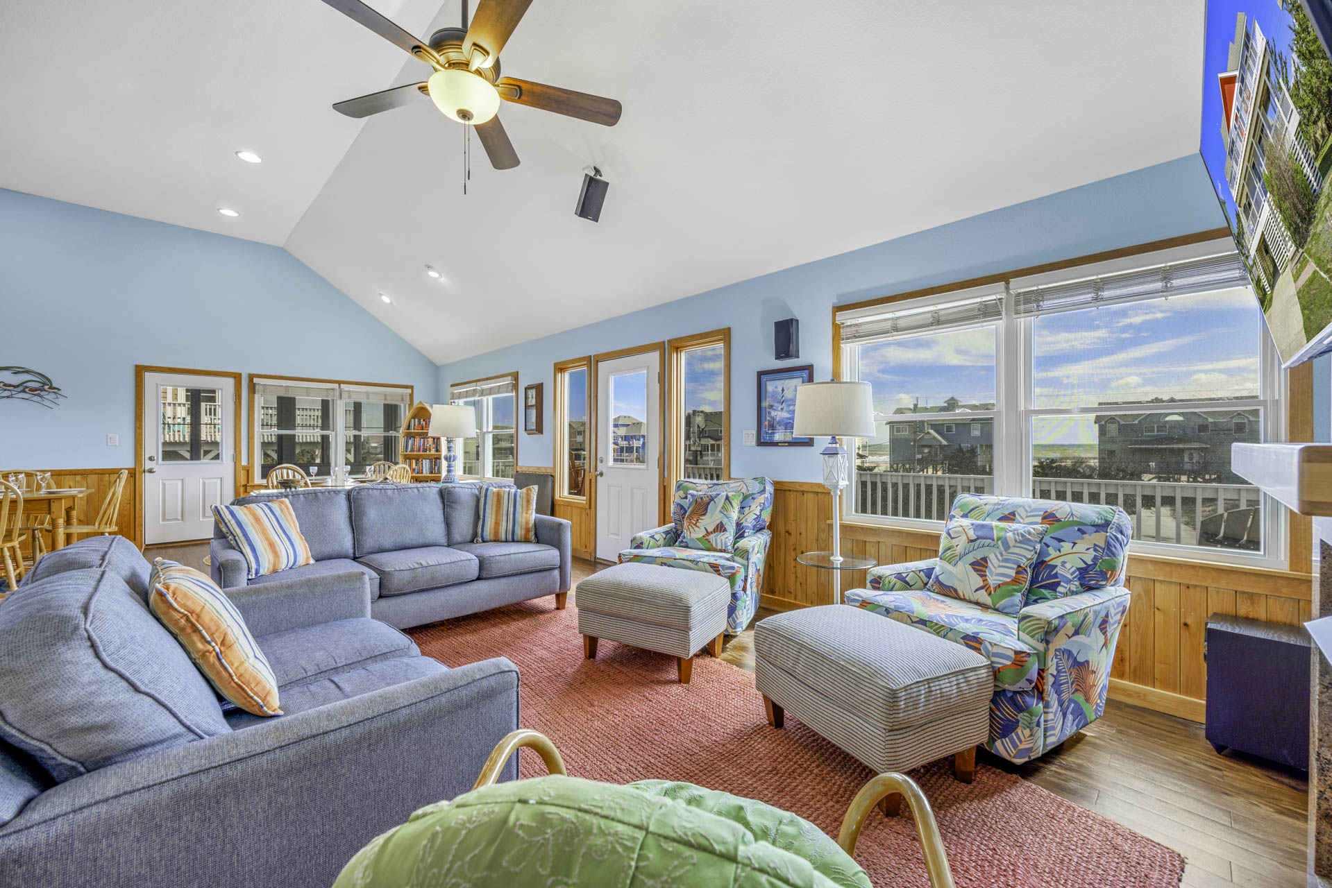 Surf Or Sound Realty 725 Sea Winds Great Room 4