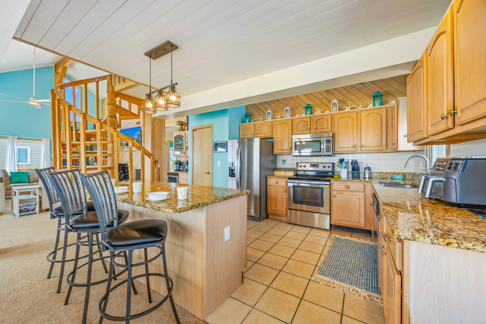 Surf Or Sound Realty 1246 Star Kissed Great Room 5