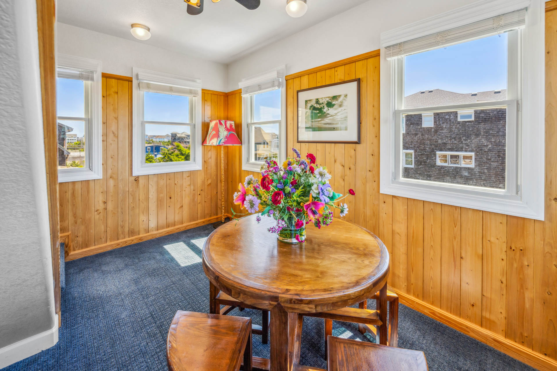 Surf Or Sound Realty 660 Beach Music Den 2