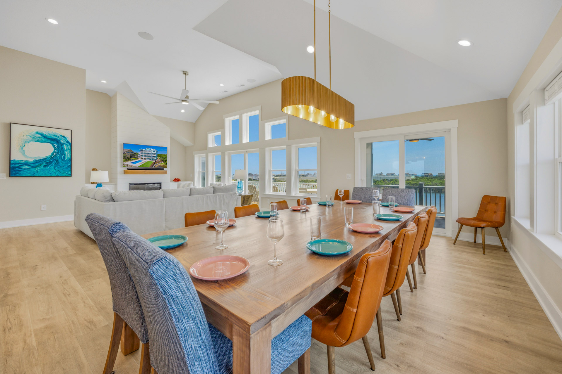 Surf Or Sound Realty 1225 Castaway Cove Dining Area 3