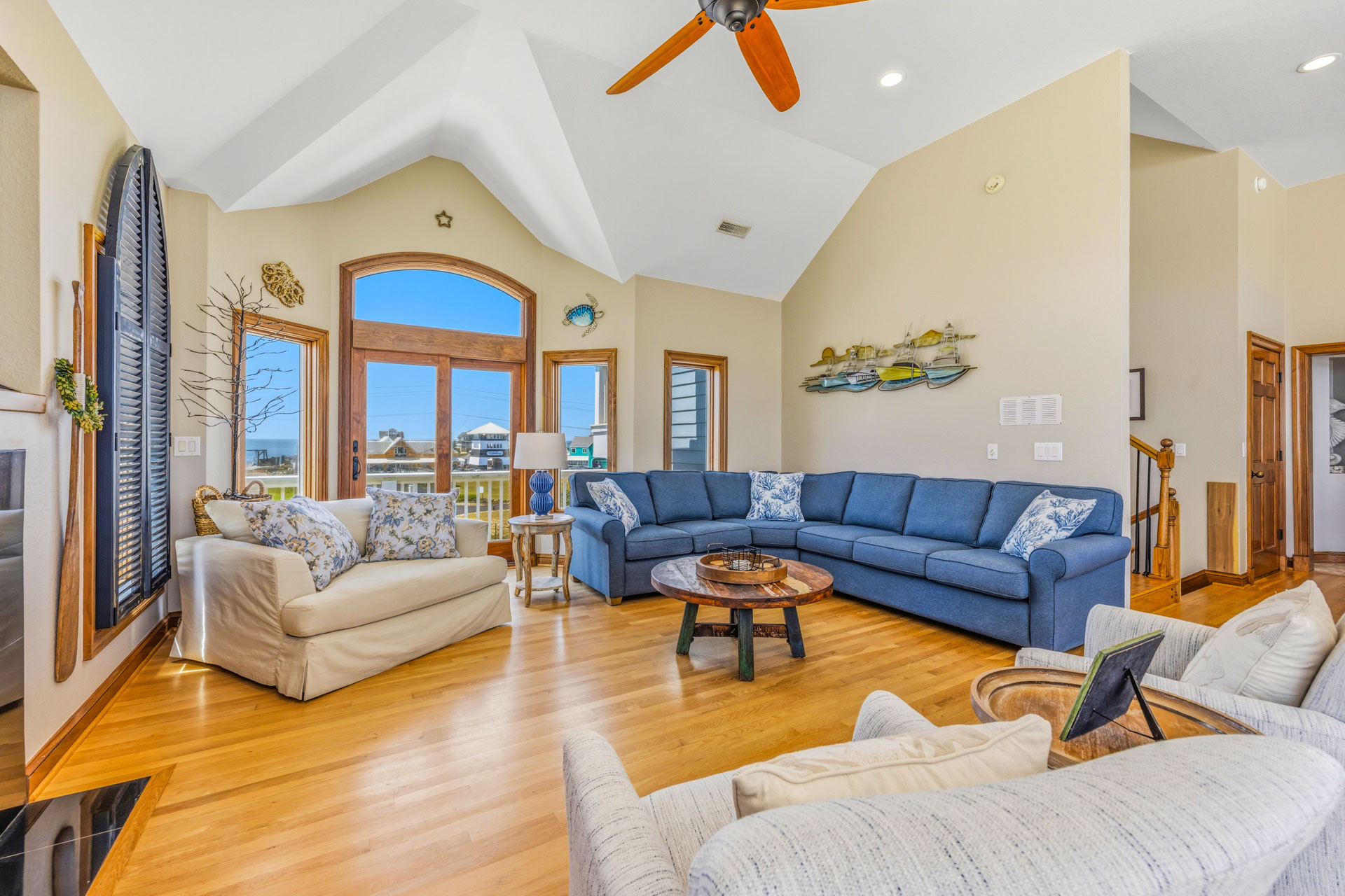 Surf Or Sound Realty 1248 Worth The Wait Great Room 2
