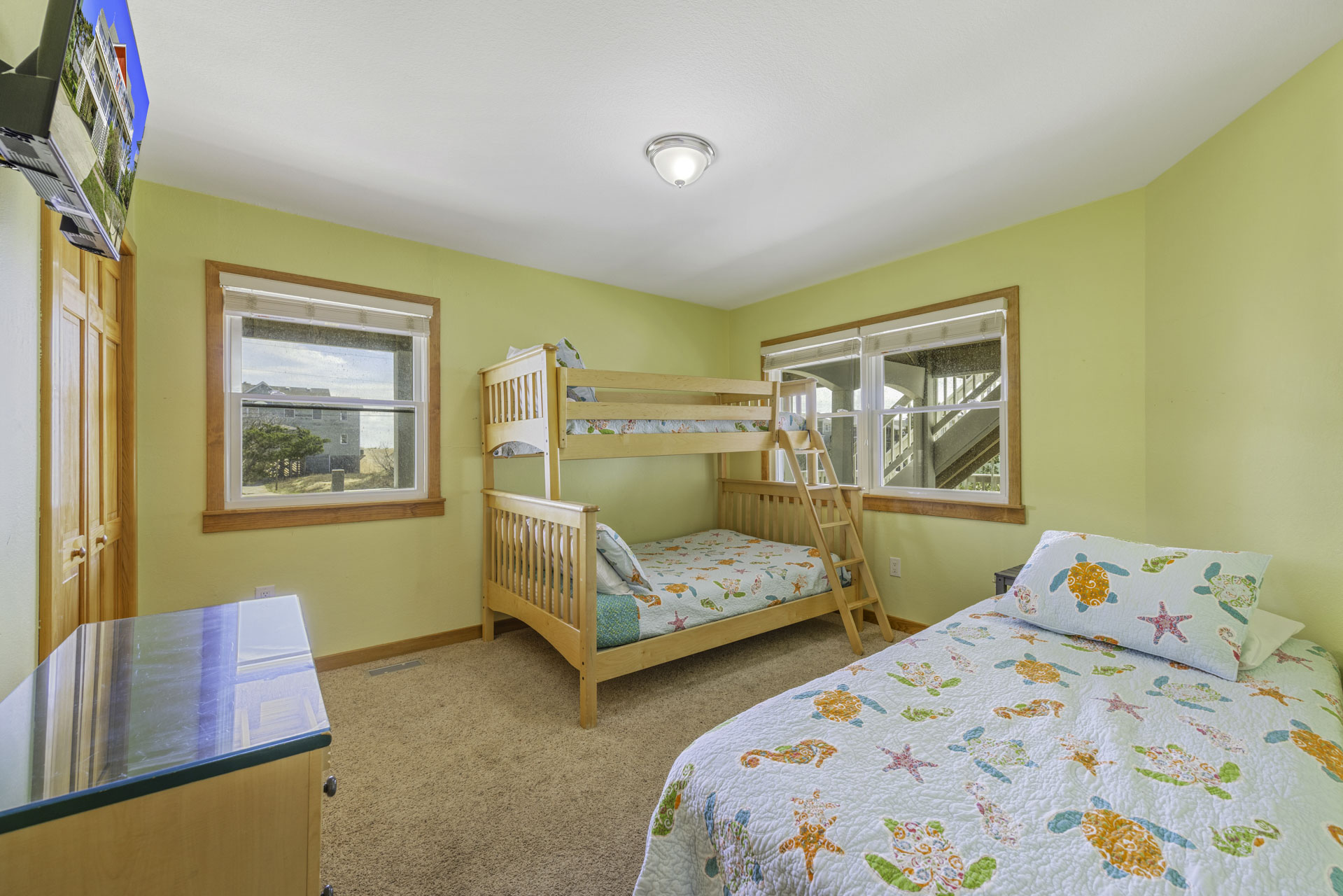 Surf Or Sound Realty 725 Sea Winds Bedroom 4 1