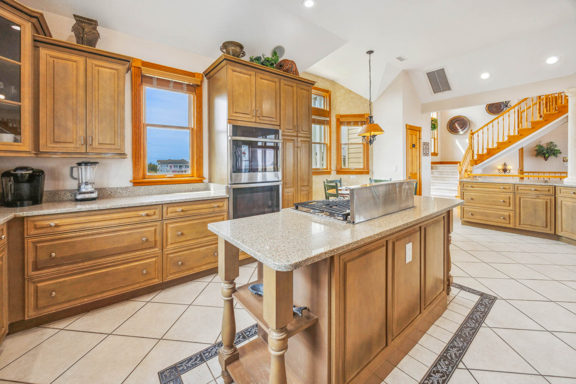 Surf Or Sound Realty 333 Bramasole Kitchen 4