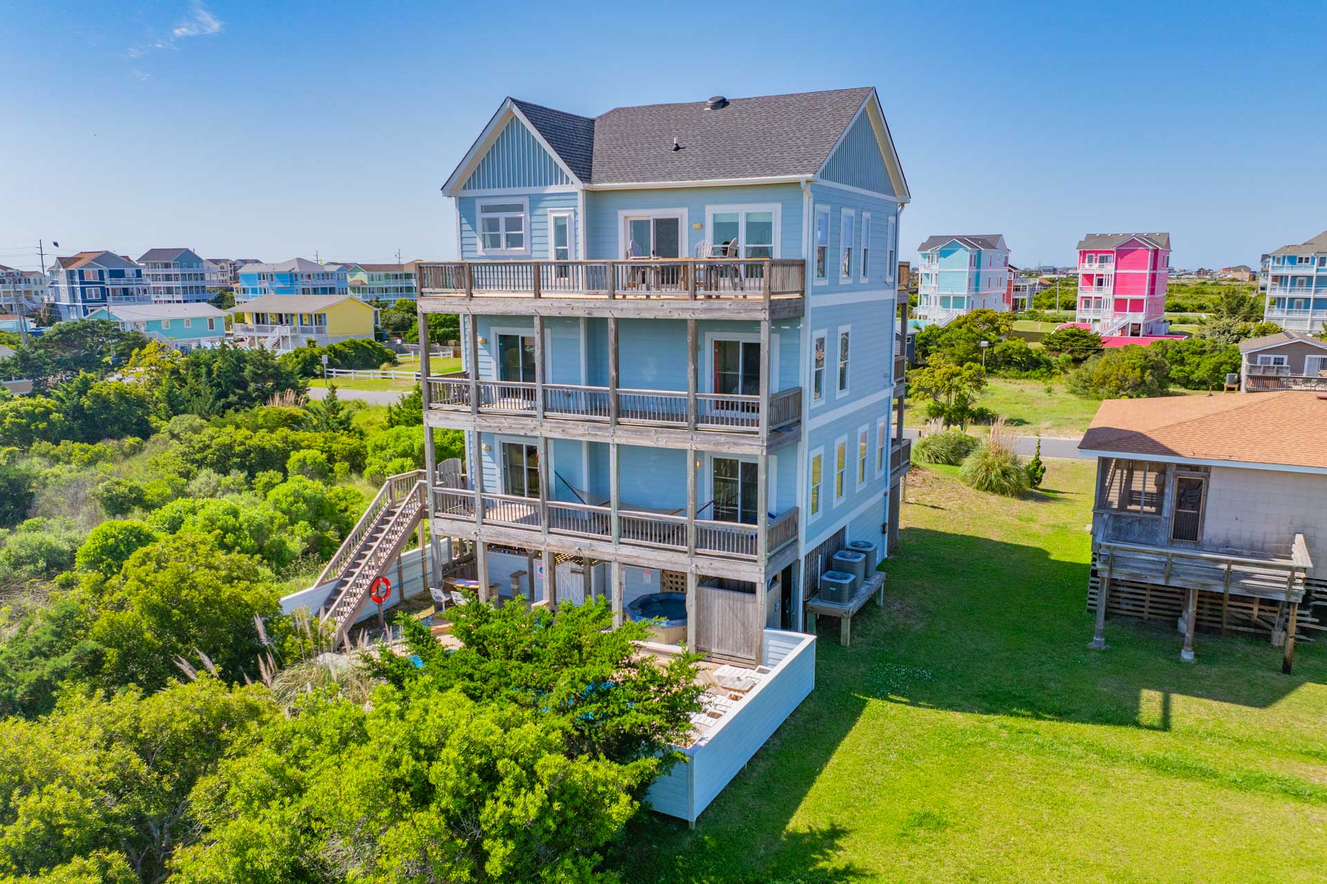 Surf Or Sound Realty 541 Alex's Hideaway Exterior 9