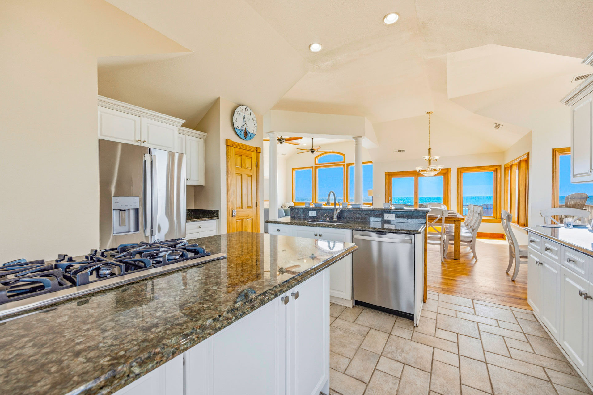 Surf Or Sound Realty 1126 Splash Landing Kitchen 6