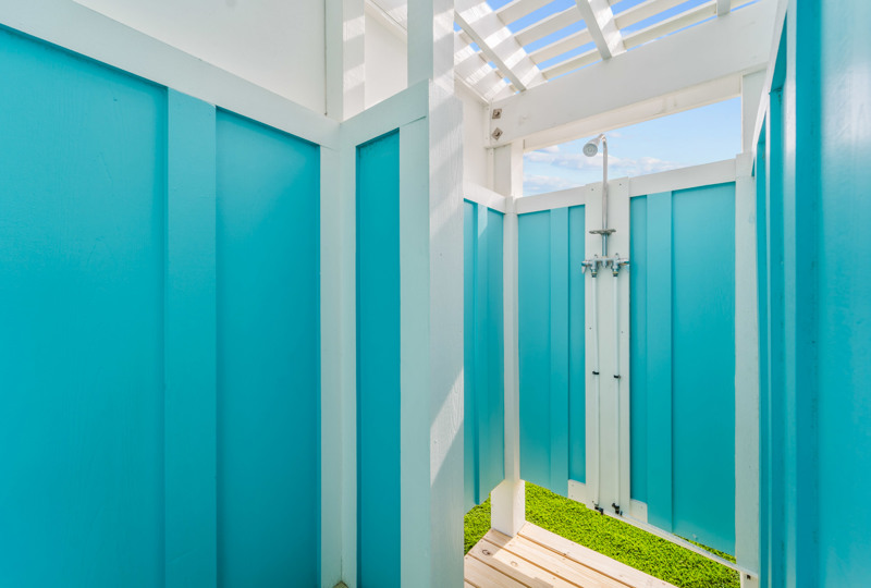 Hatteras Holiday 1093 Surf or Sound