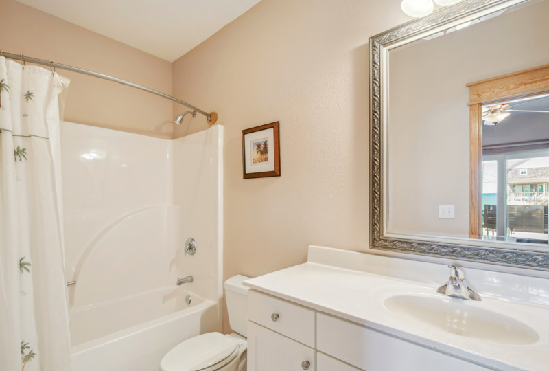 Marooned 893 Surf or Sound